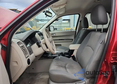 2008 Mazda Tribute I z USA, uszkodzony, nr VIN 4F2CZ02Z68KM30291